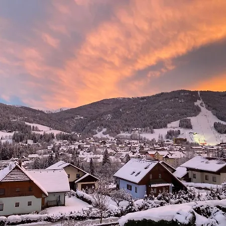 Haus Georgi Dom wakacyjny *